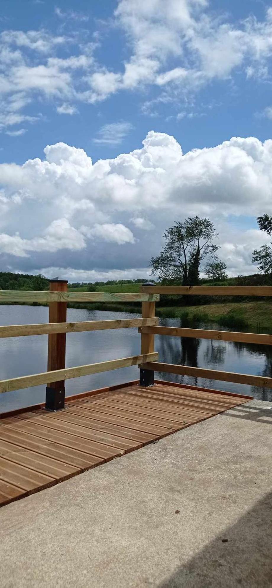 Au Domaine De L'Etang Saint-Priest-sous-Aixe Exterior foto